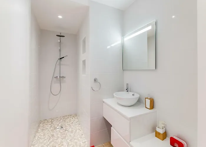 Le Bel Ecrin Par Dodo-a-cassis Apartman *